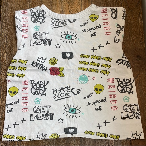 White Patterned Slightly Cropped T-Shirt - Picture 2 of 3